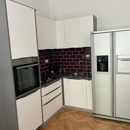 Noble Studio Apartments Zagreb Extérieur photo